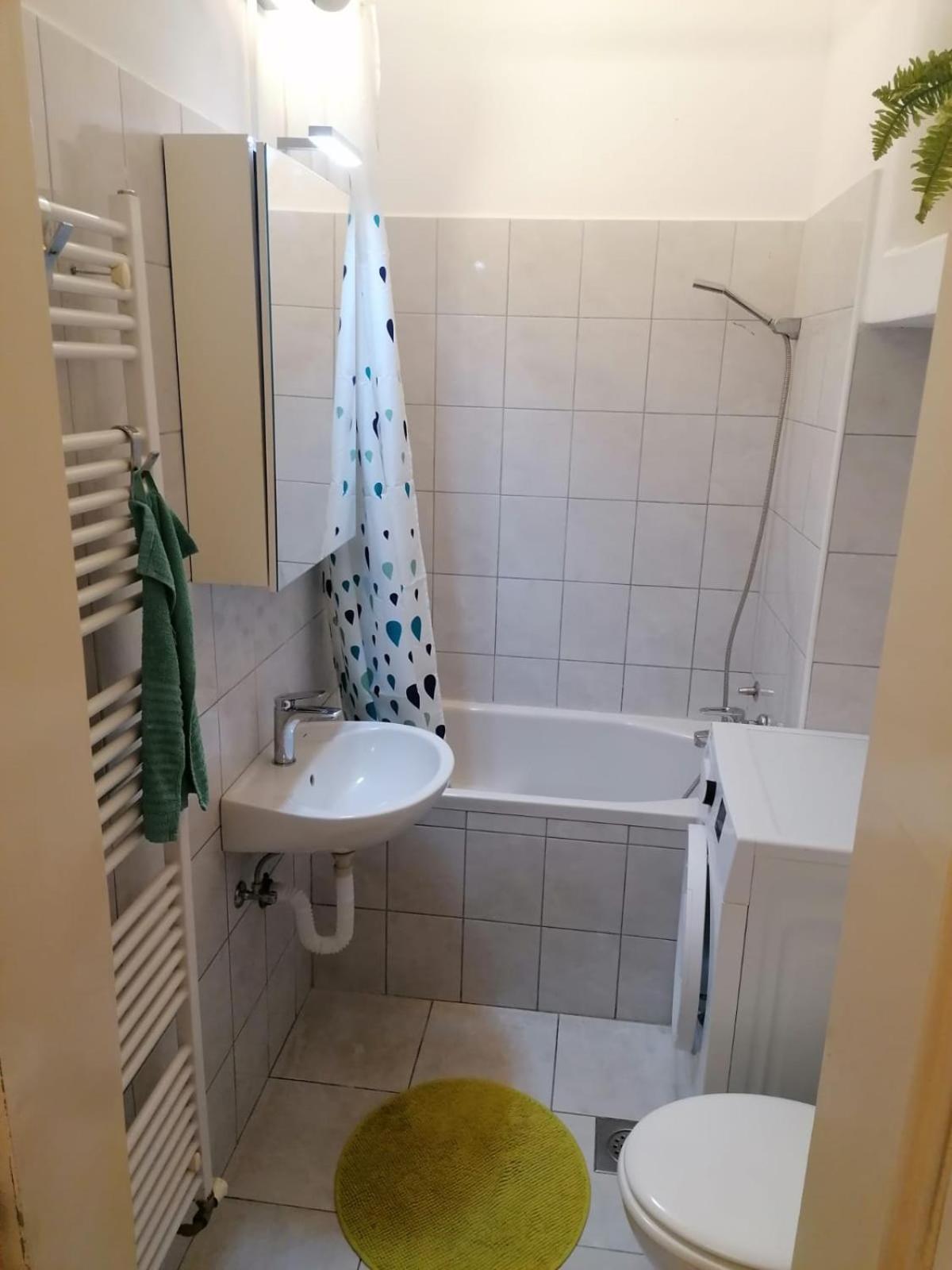 Zagreb Botanical Garden Budget Apartment Exterior photo